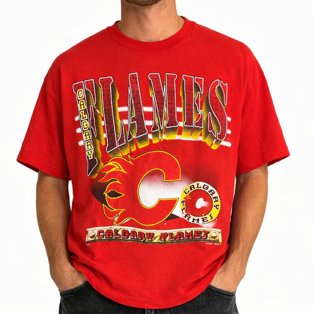 HANES Heavyweight Vintage Calgary Flames T-Shirt Woody Sports NHL Retro Men's XL